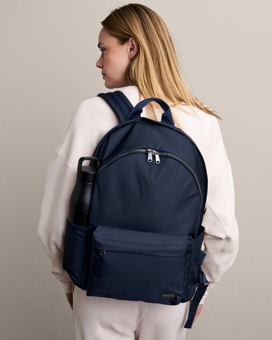 On The Daily Backpack - US 9074