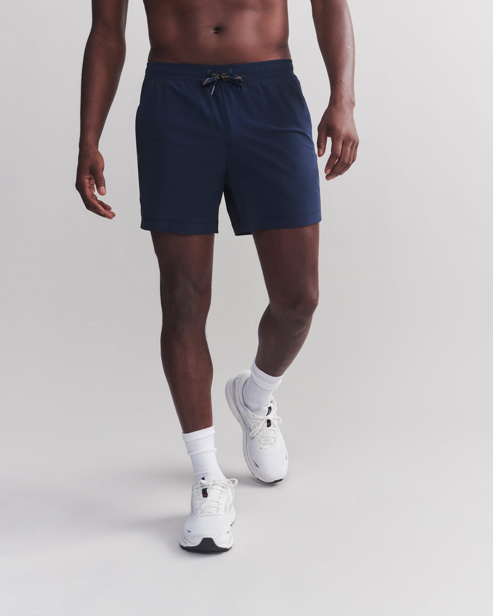 Pursuit Short - Unlined - 5" - US 6086