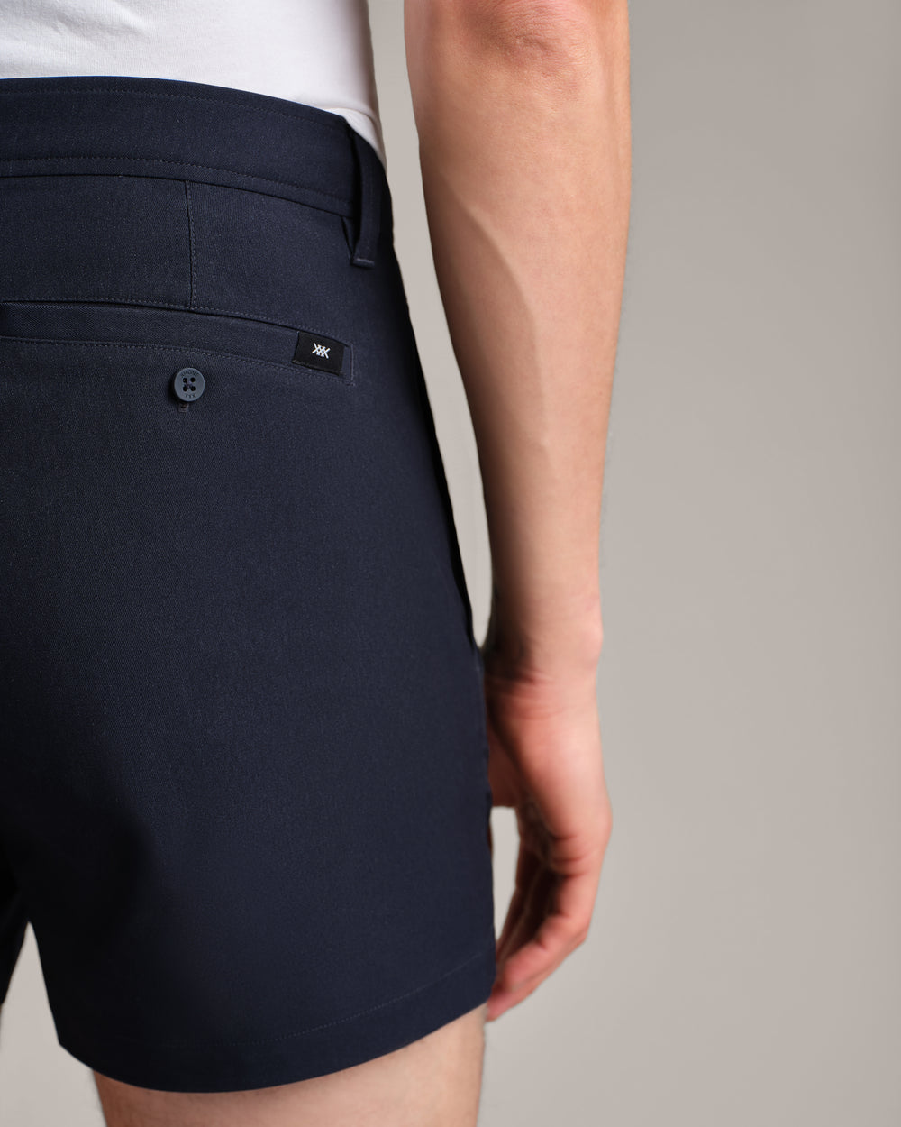 Nomad Tech Chino Short - 5" - US 1823