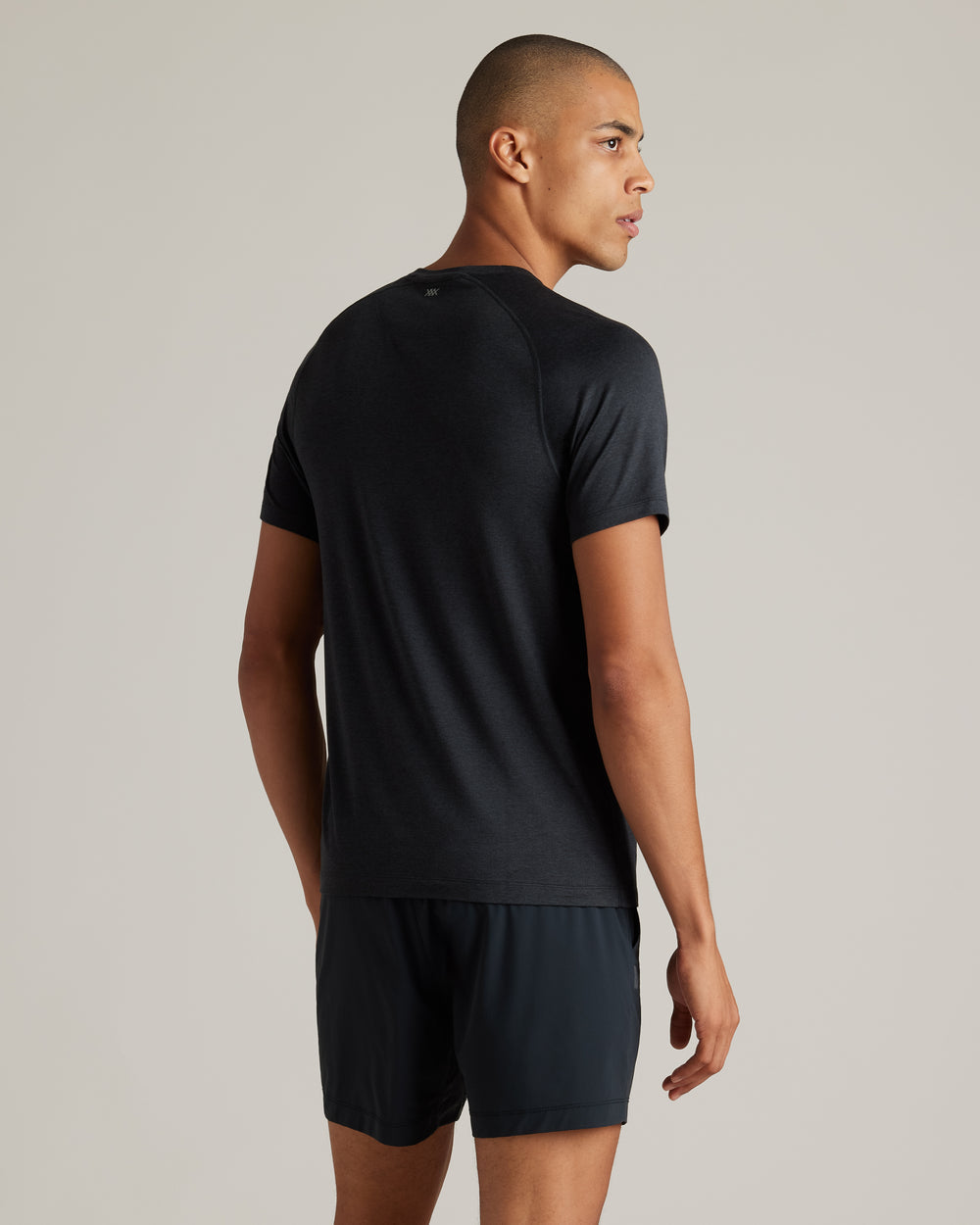 Atmosphere Tee - Straight Hem - US 7725