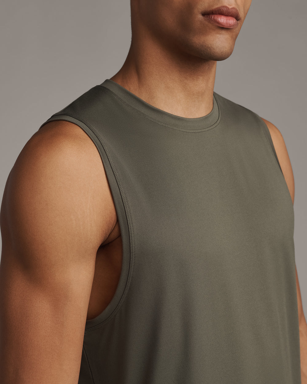 Base Training Sleeveless Tee - US 6933