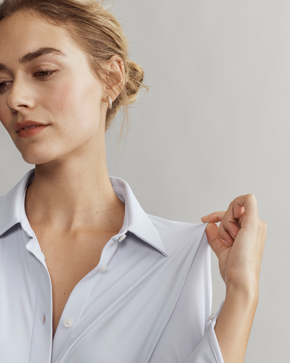 The Button Up - US 3643