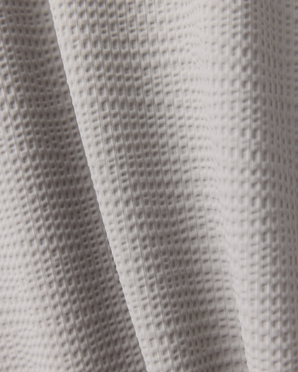 Commuter® Seersucker Short Sleeve Button Down - US 8214