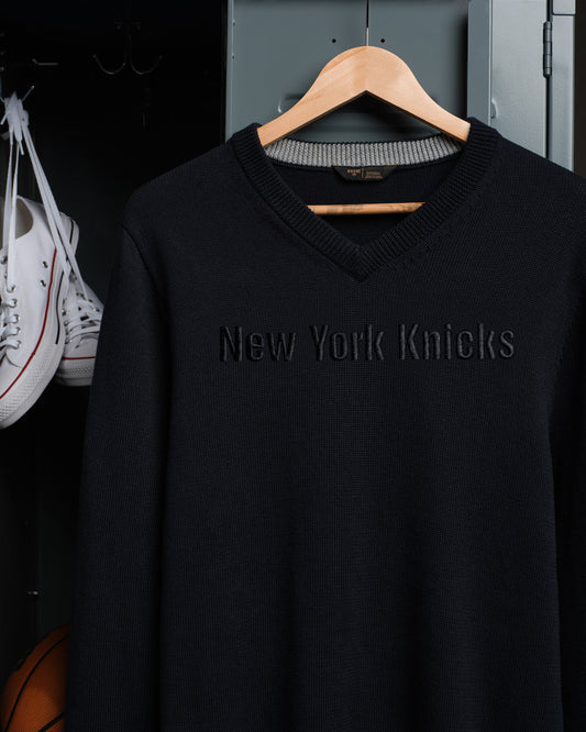 New York Knicks NBA Commuter® V-Neck Sweater - US 1068