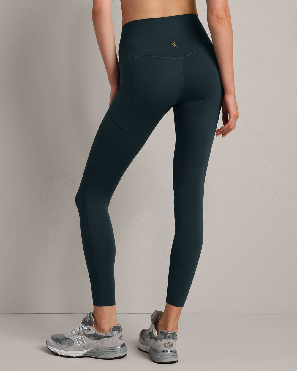 Defy Compression 7/8 Pocket Legging - US 3794