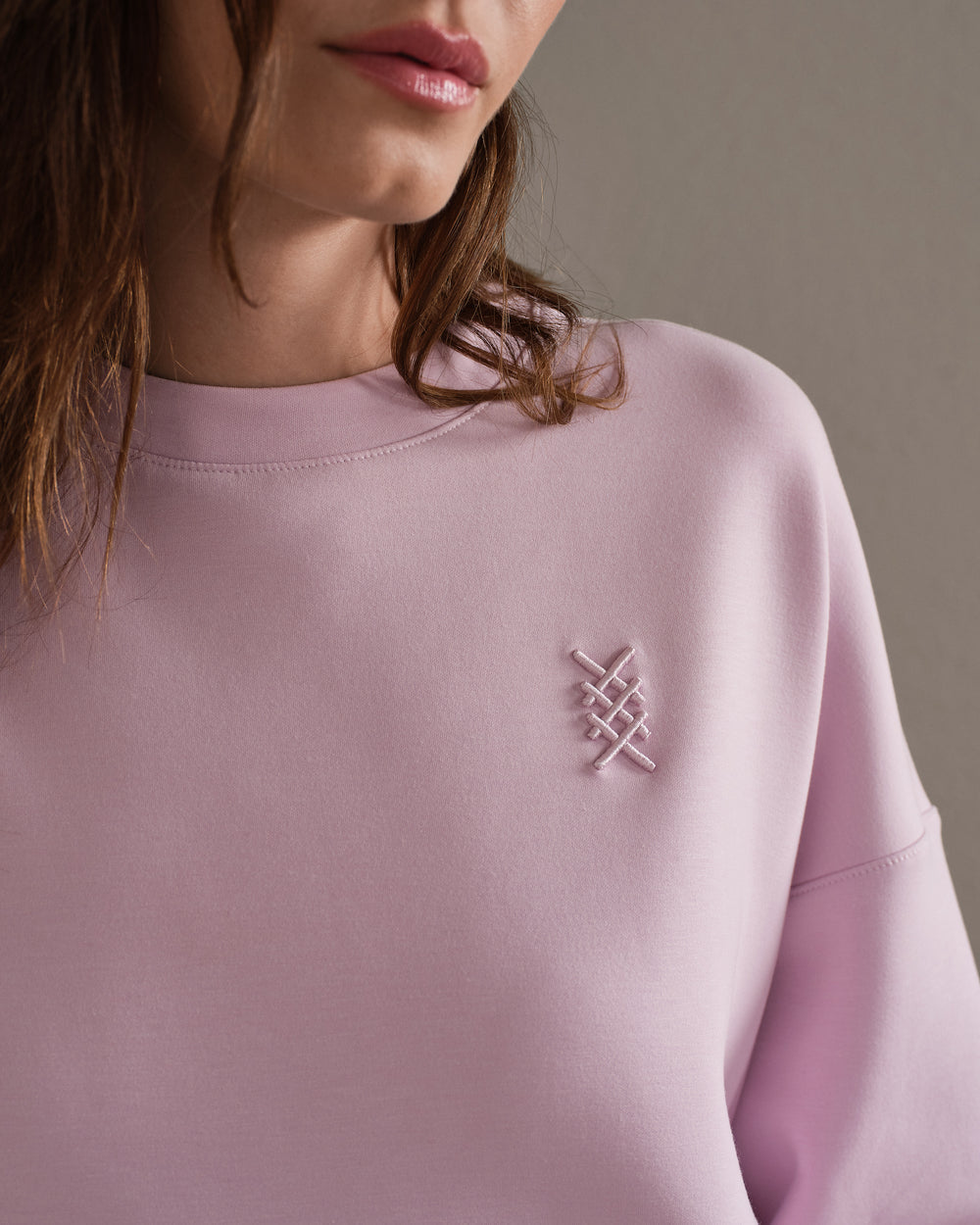 DreamGlow® Crew Neck - US 0697