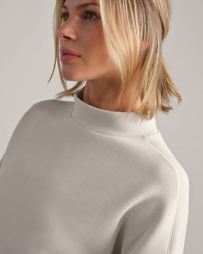 DreamGlow® Cropped Mock Neck - US 4249