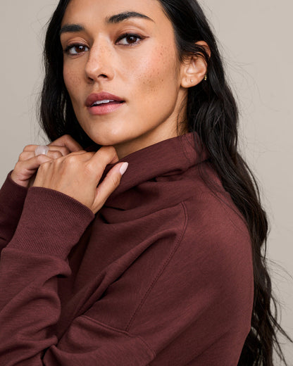 DreamGlow® Mock Neck - US 5437
