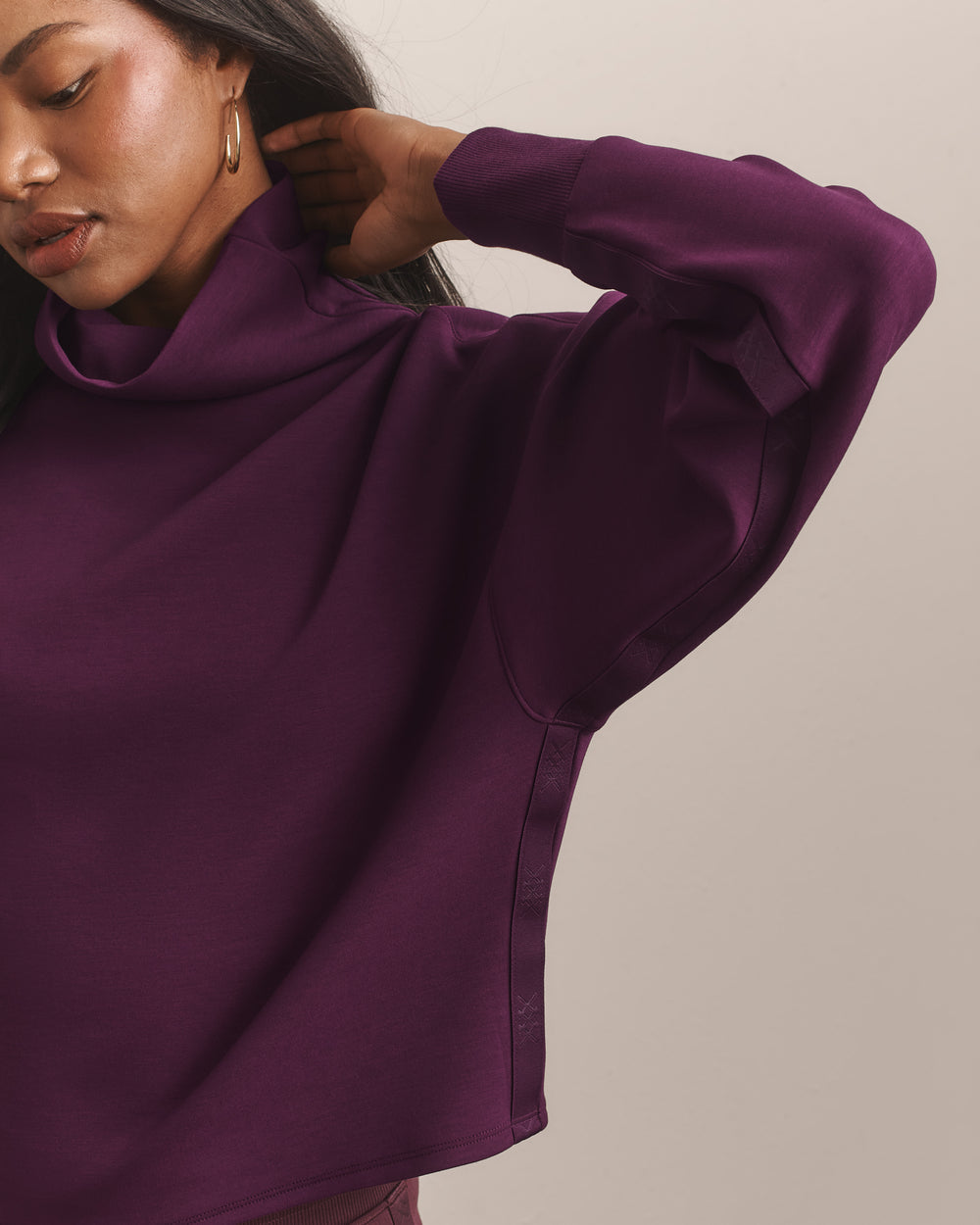 DreamGlow® Mock Neck - US 6437