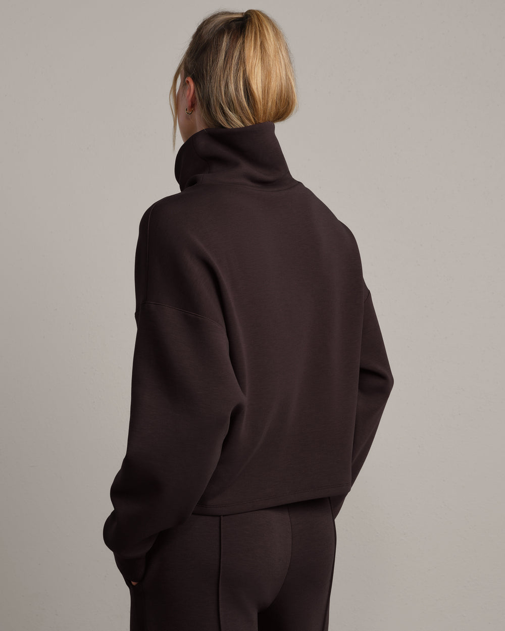 DreamGlow® Mock Neck - US 3840