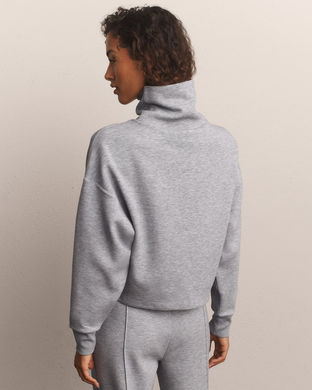 DreamGlow® Mock Neck - US 4343