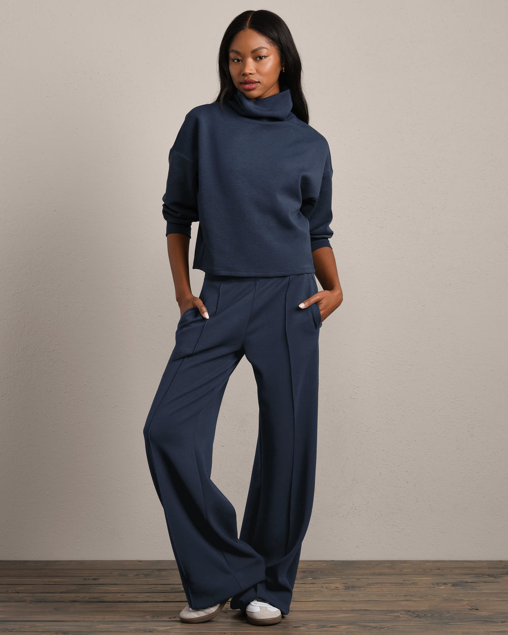 DreamGlow® Mock Neck - US 4070