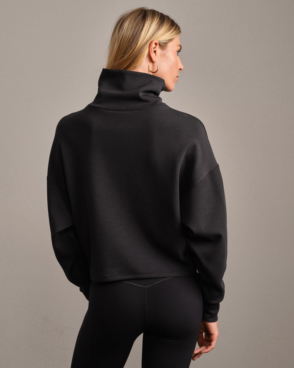 DreamGlow® Mock Neck - US 5557