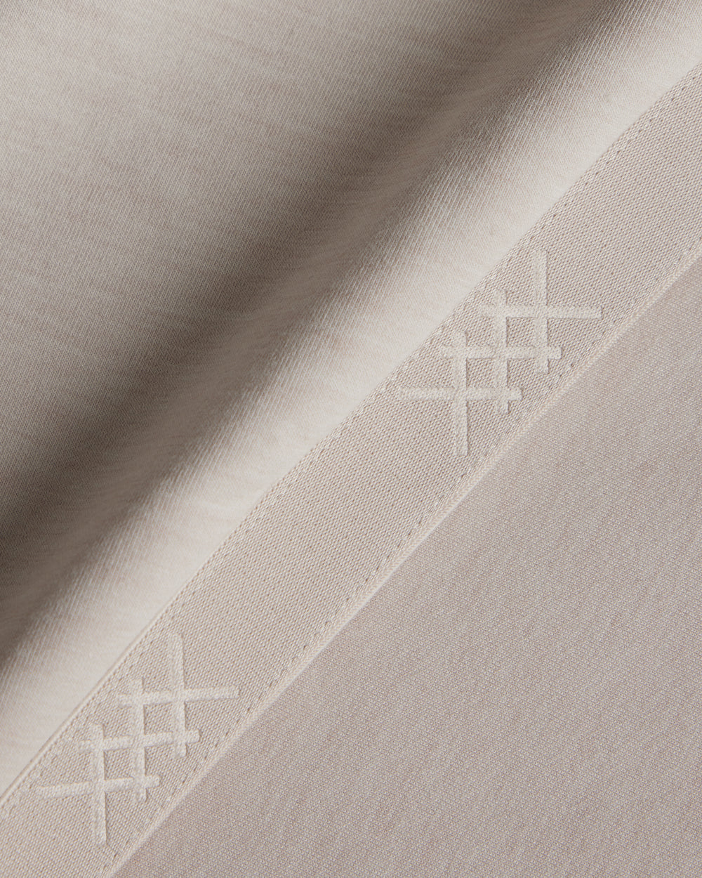 DreamGlow® Mock Neck - US 4464