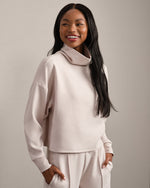 DreamGlow® Mock Neck - US 4464