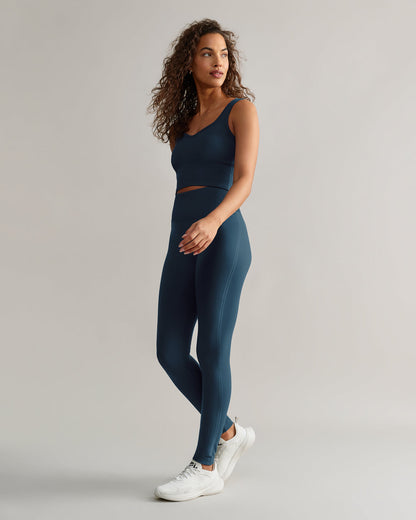 Seamless Embossed Crop Tank - US 6465