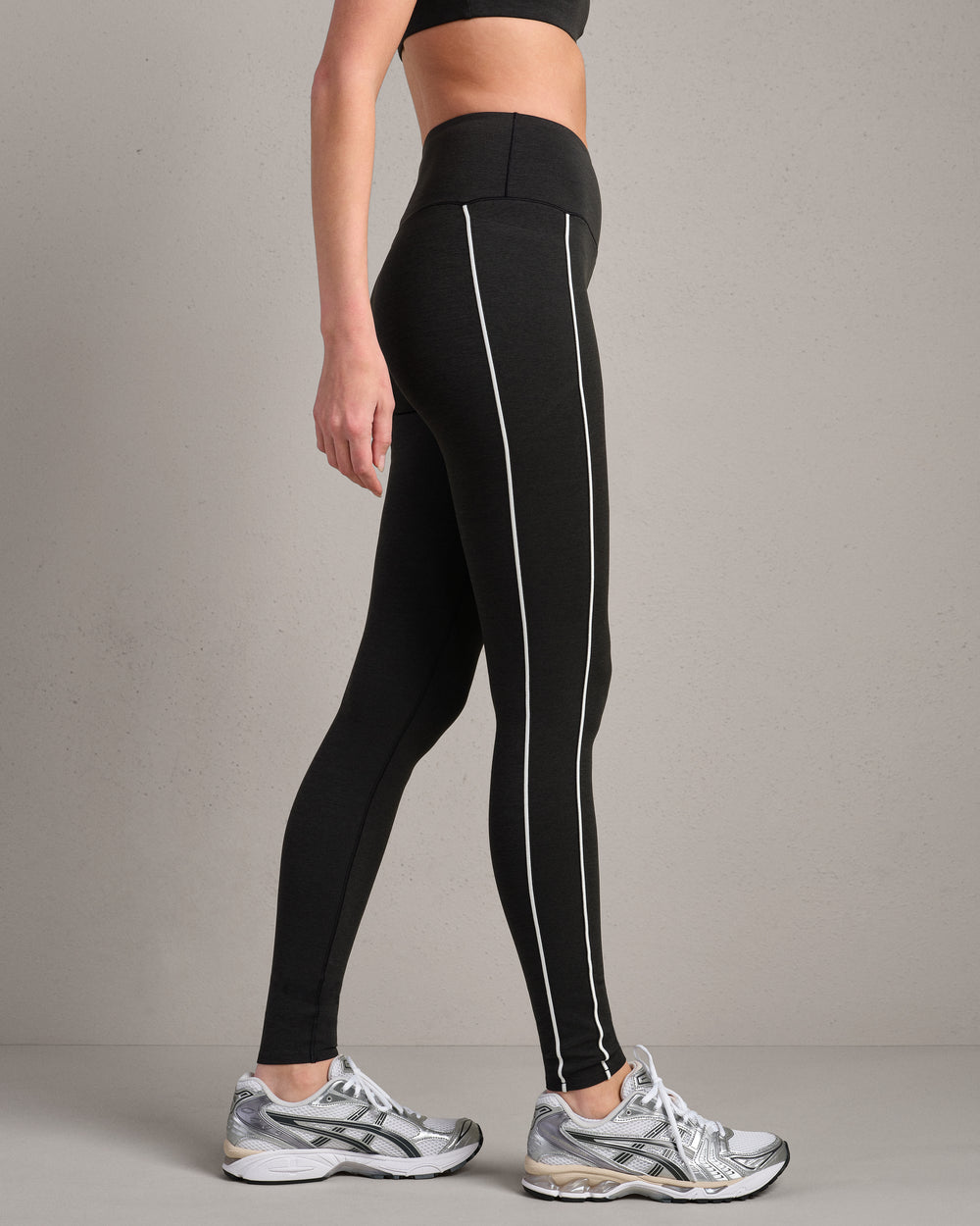 Heather Revive™ Contrast 7/8 Pocket Legging - US 6825