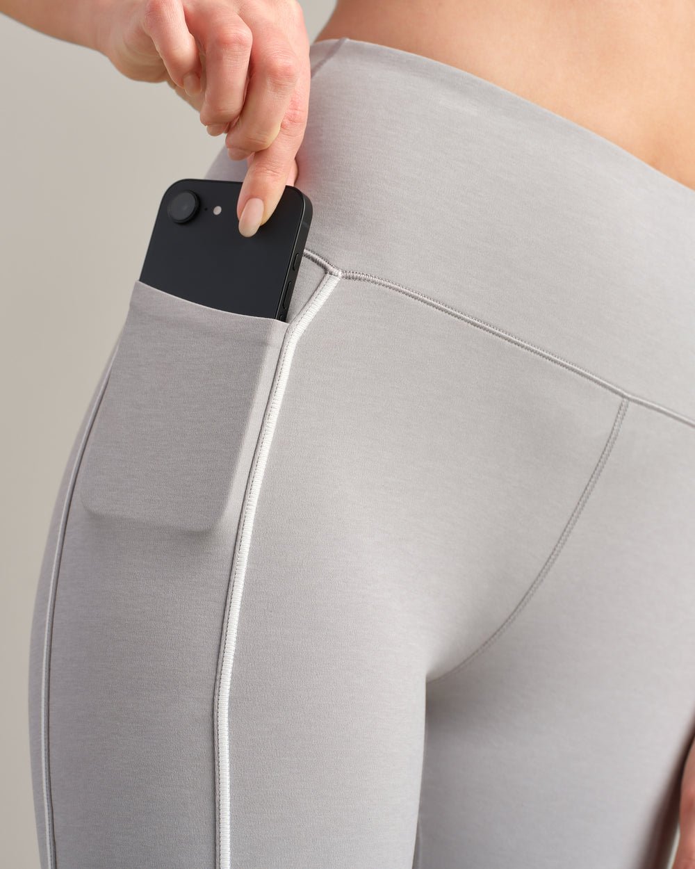 Heather Revive™ Contrast 7/8 Pocket Legging - US 7230