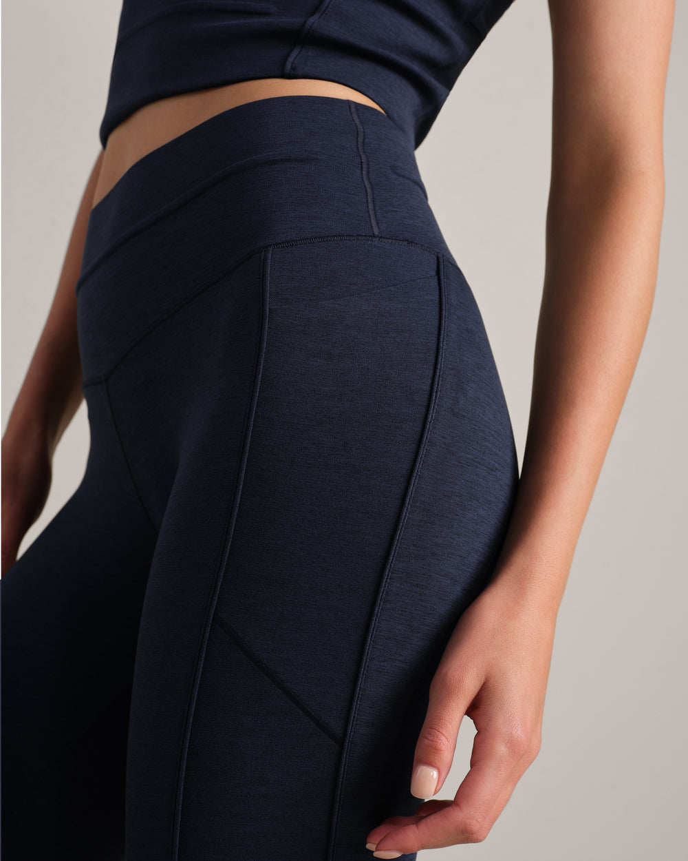 Heather Revive™ Pocket Legging - US 0254