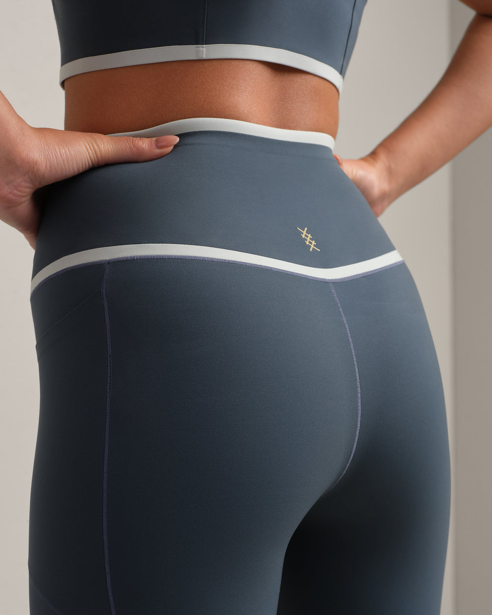 Instinct Contrast Legging - US 8801