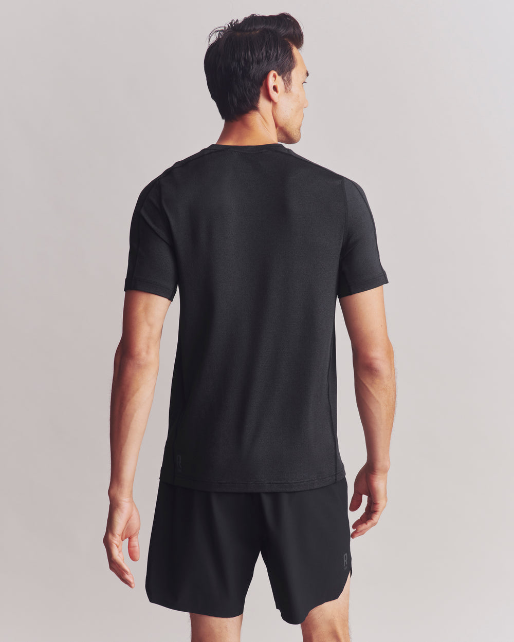 Invictus Training Tee - US 7777