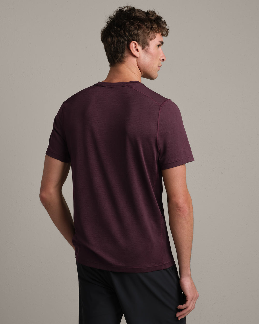 Invictus Training Tee V2 - US 1033
