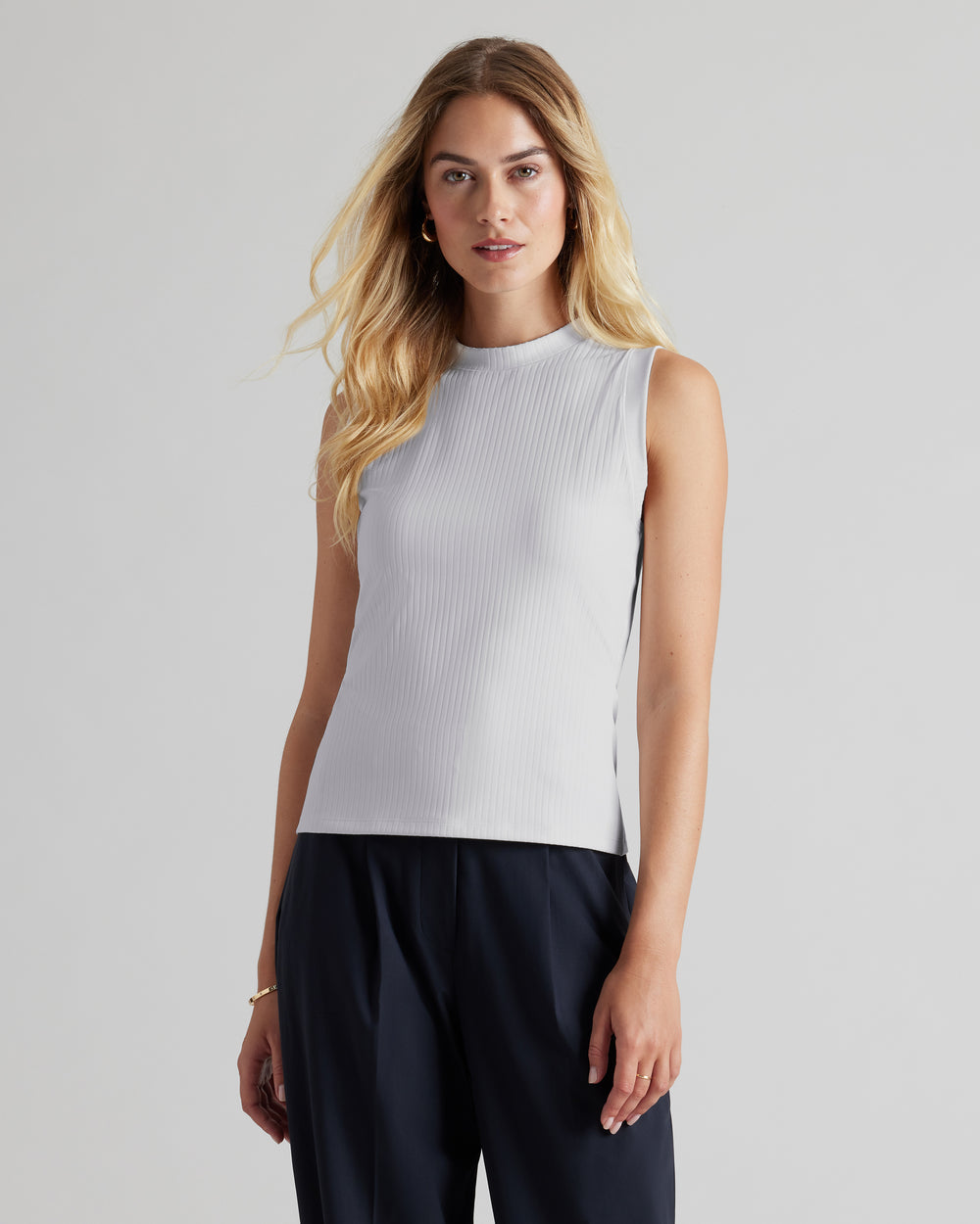 Modern Rib Tank - US 9898