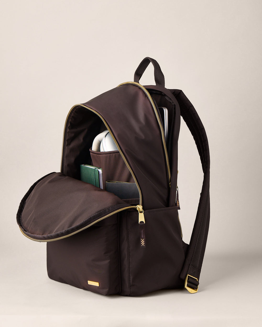 On The Daily Backpack - US 3820