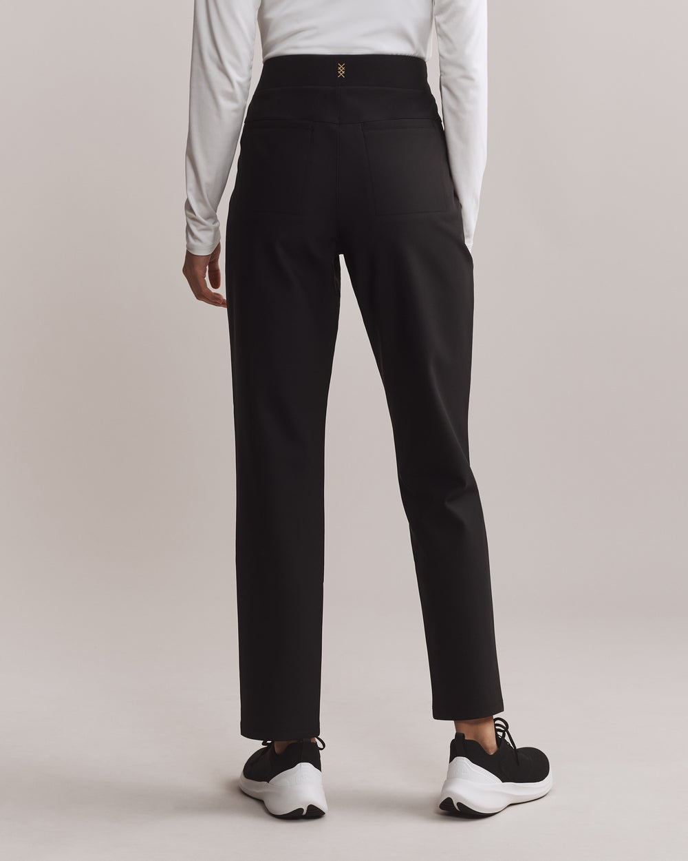 Outplay Pant - US 7534