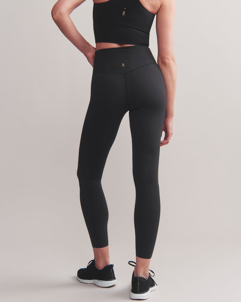 Revive™ 7/8 Legging - US 1668