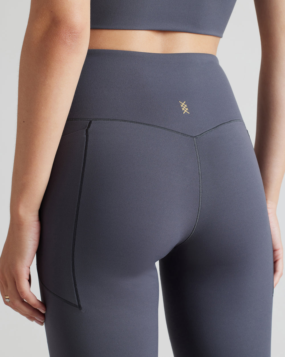 Revive™ Flare Legging - US 1465
