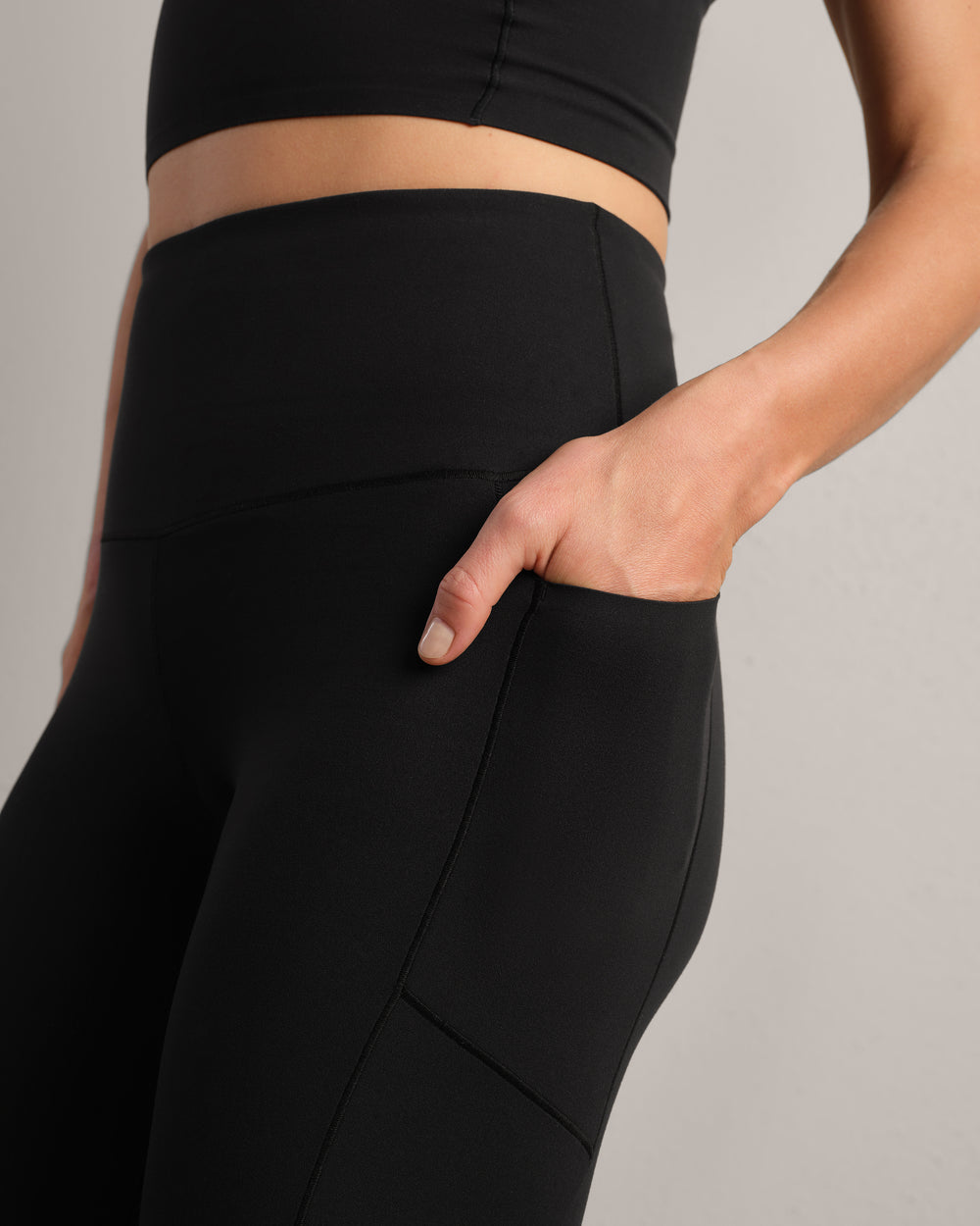Revive™ 7/8 Pocket Legging - US 4796