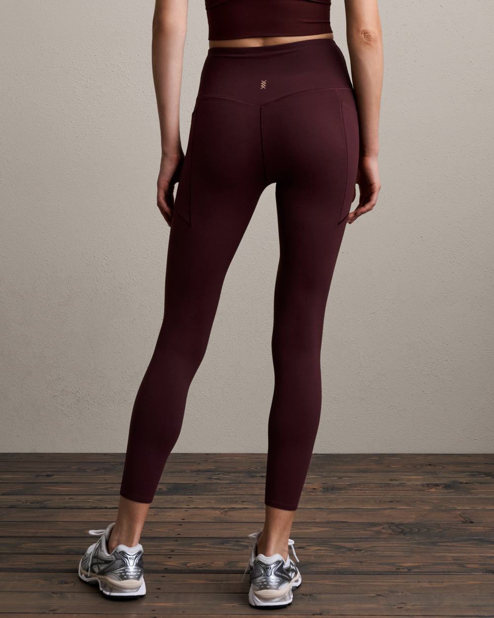 Revive™ 7/8 Pocket Legging - US 4409
