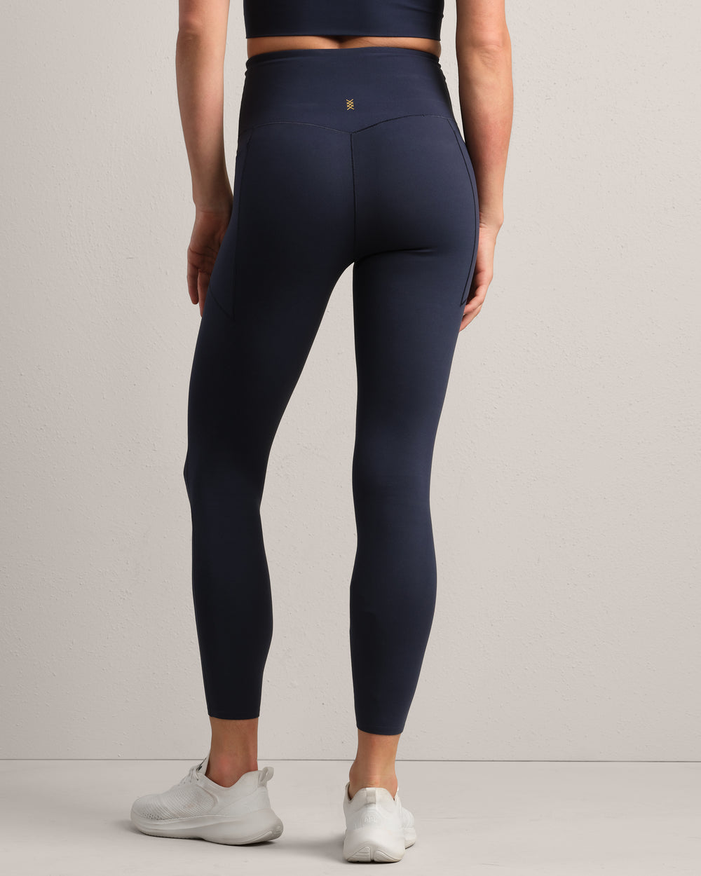 Revive™ 7/8 Pocket Legging - US 4237