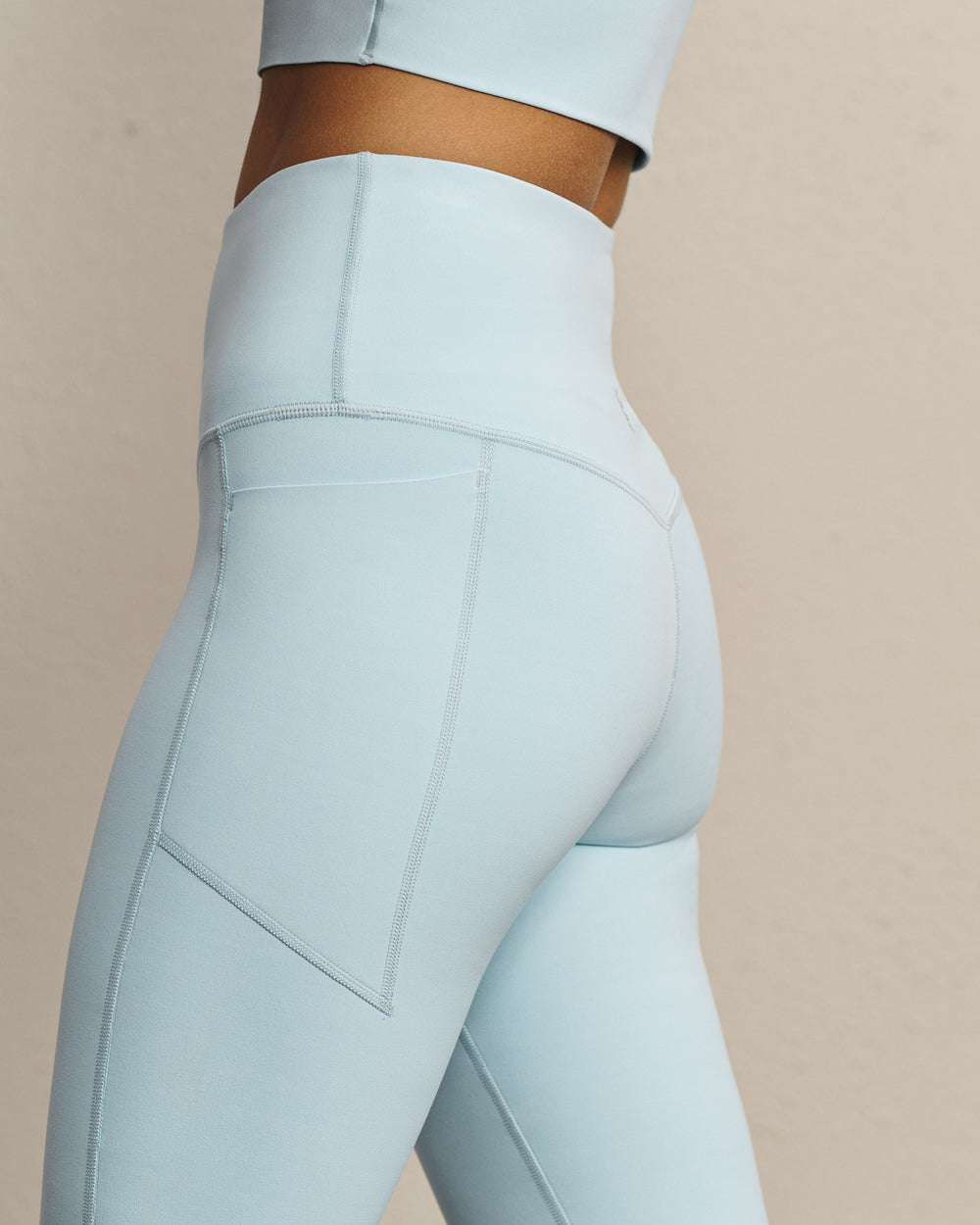 Revive™ 7/8 Pocket Legging - US 5903