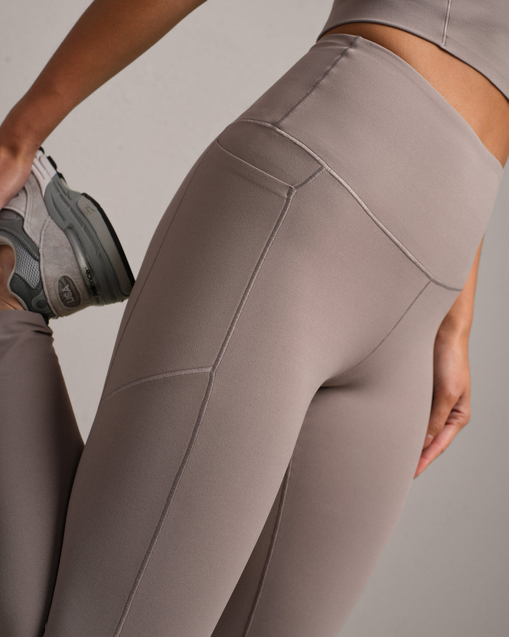 Revive™ 7/8 Pocket Legging - US 9642