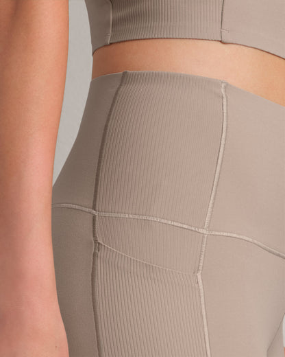 Revive™ Rib 7/8 Pocket Legging - US 2546