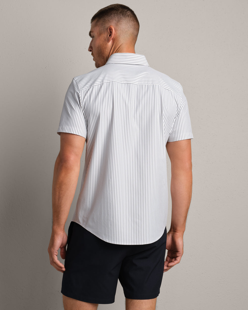 State of Mind Short Sleeve Shirt - US 0848
