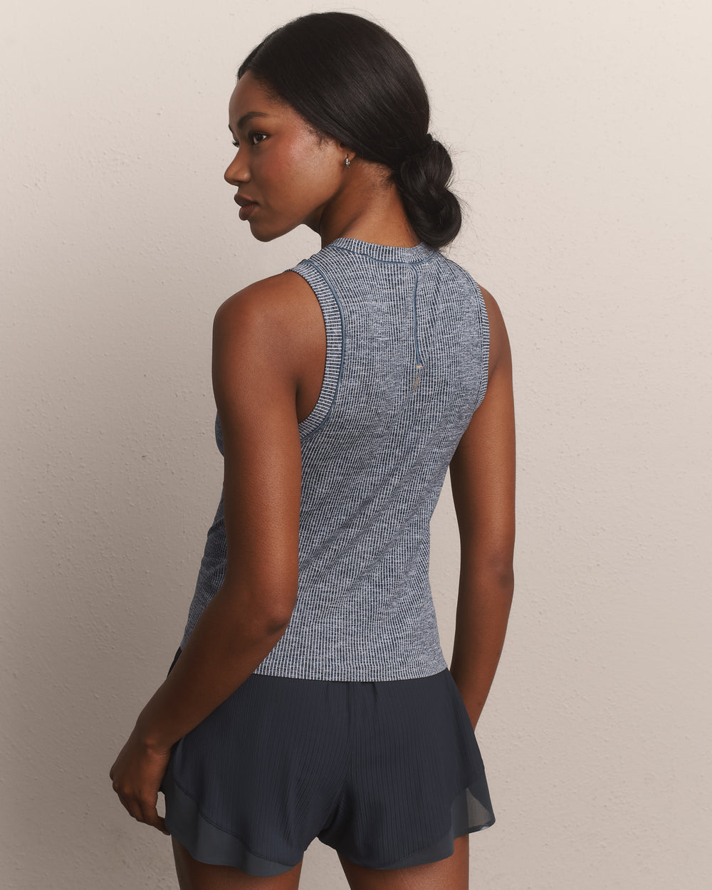 Strata Tank - US 9536
