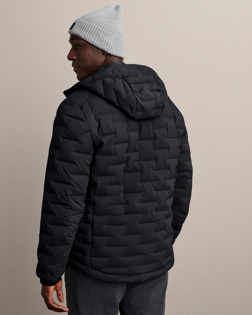 Voyage Down Jacket - US 5952