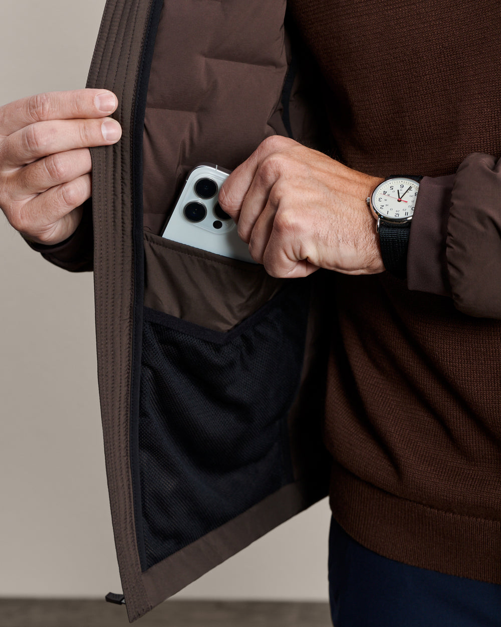 Voyage Down Jacket - US 2687
