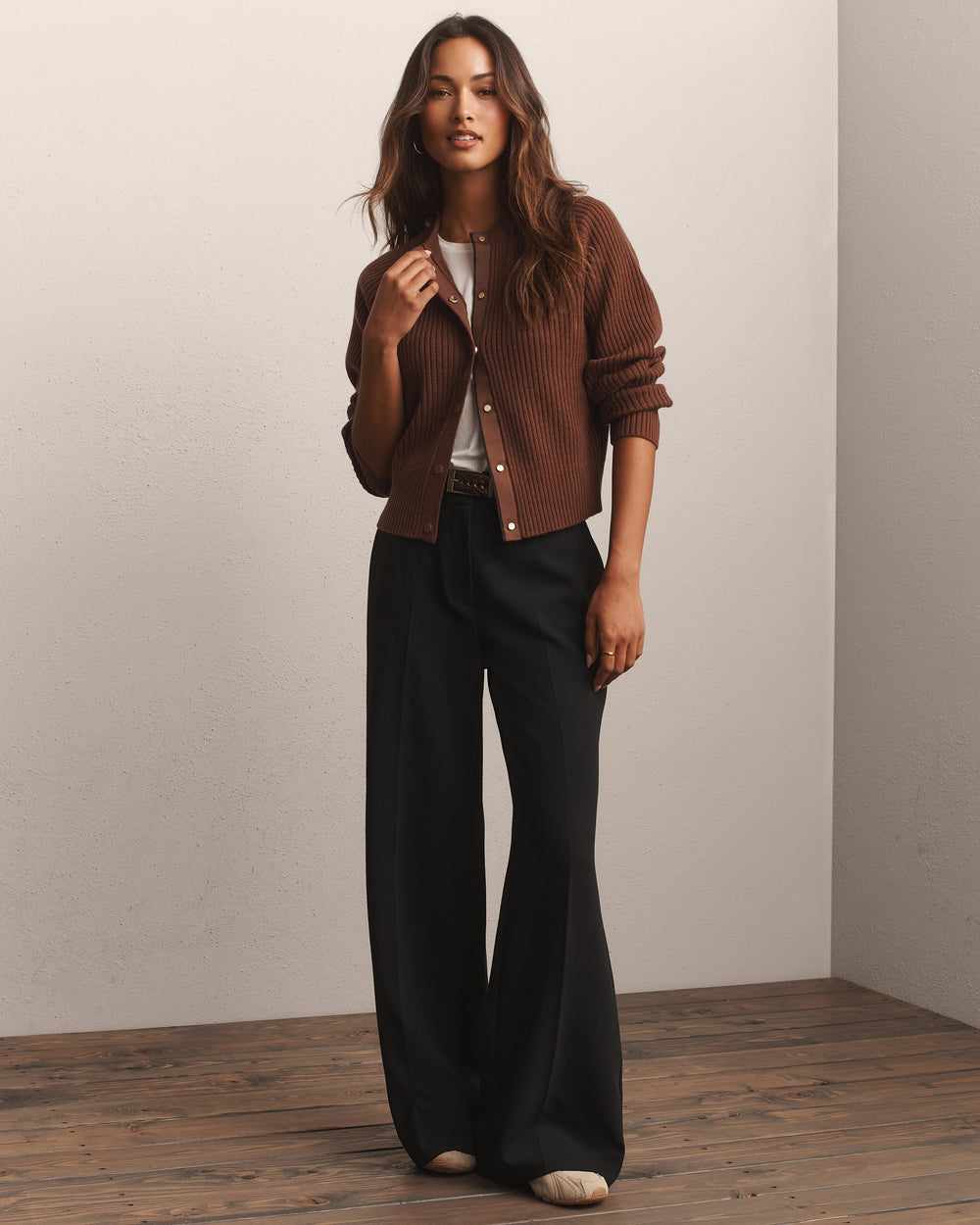 Wander Cardigan - US 2257